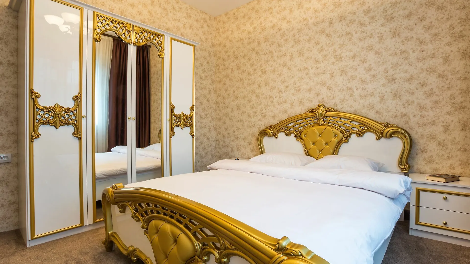 Deluxe Suite סופיה 0*,  בולגריה